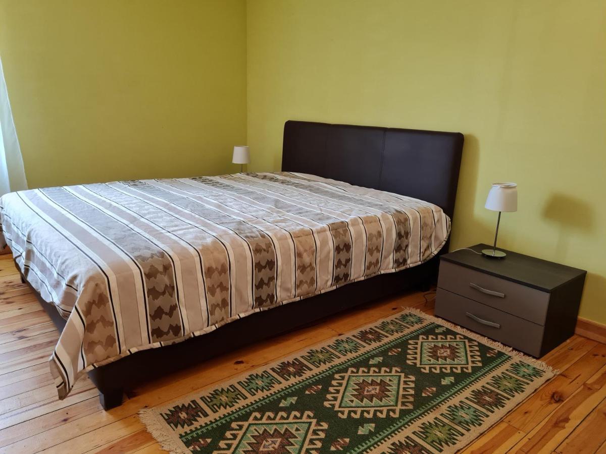 Anna Bella Apartman Gyula Ngoại thất bức ảnh